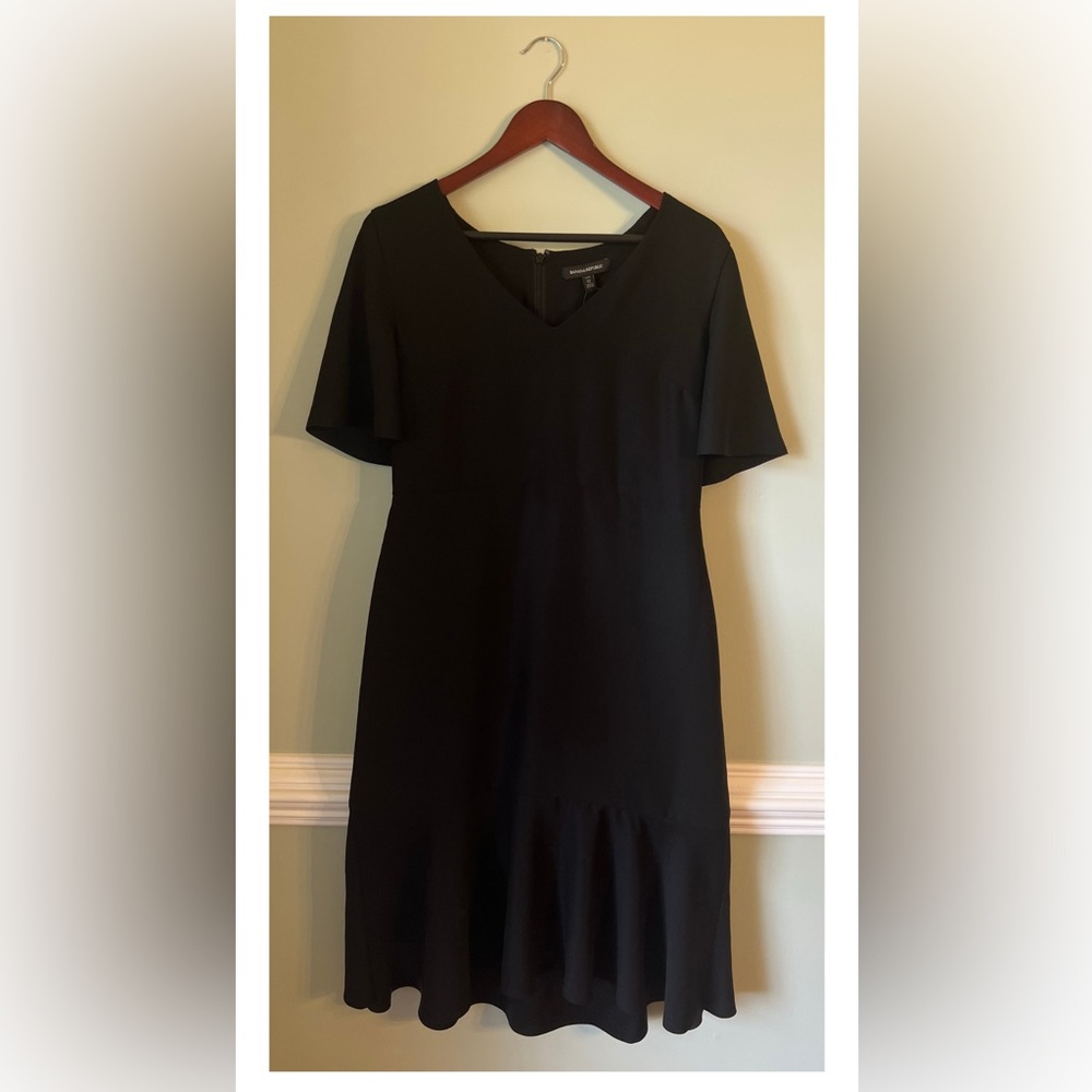 Banana Republic | New - Maxi Black dress (w/tag); Size: 12 Petite
